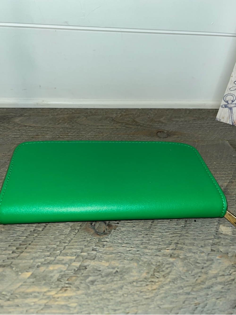 Kelly Green, A New Day zip around wallet NWOT - Picture 7 of 8